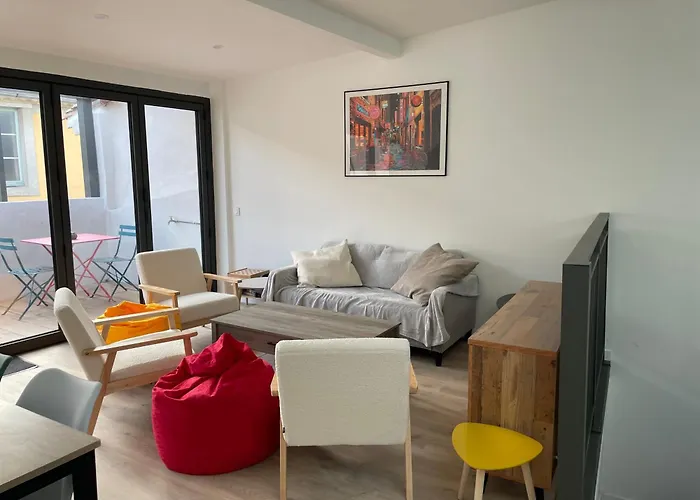 Maison De Renovee - Carc'apparts - Terrasse * 카르카손